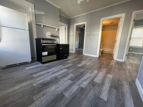 10 E Shelby St, Unit 2 in Worcester, MA - Building Photo - Building Photo