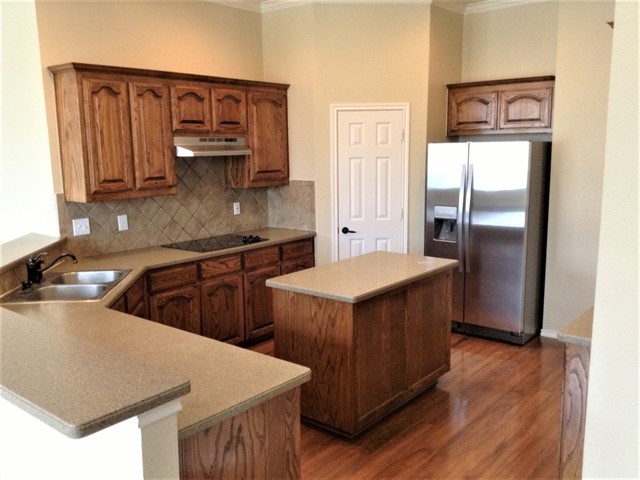 522 Flora Vista Ct in Arlington, TX - Building Photo - Building Photo