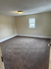 406 N 10th St in Newark, OH - Building Photo - Building Photo