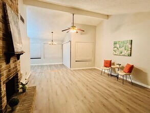 2403 Chimneystone Cir in Sugar Land, TX - Building Photo - Building Photo