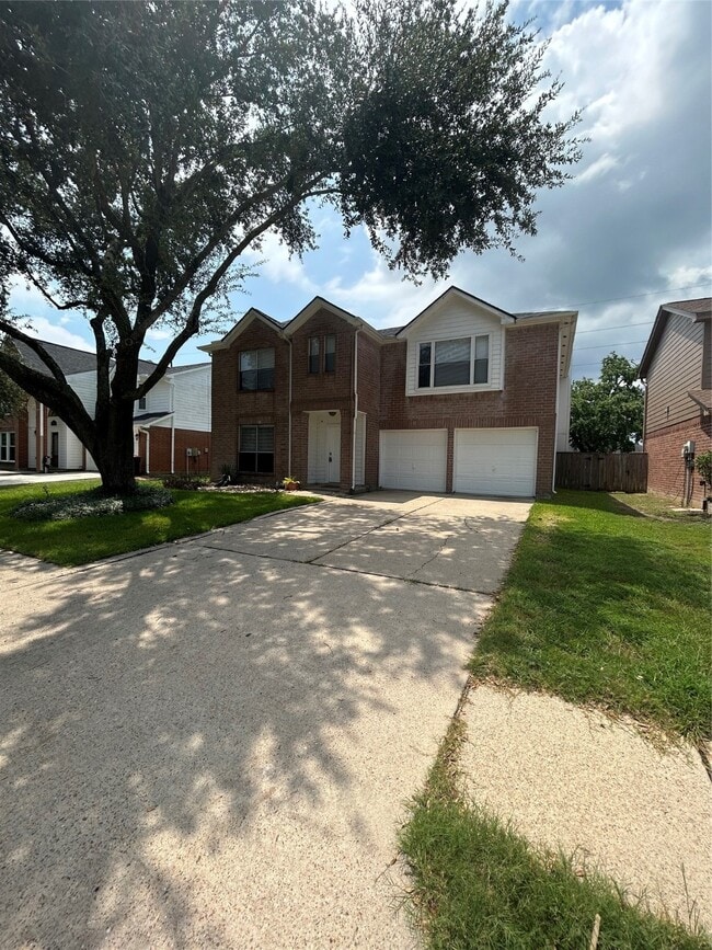 property at 5415 W Harrow Dr