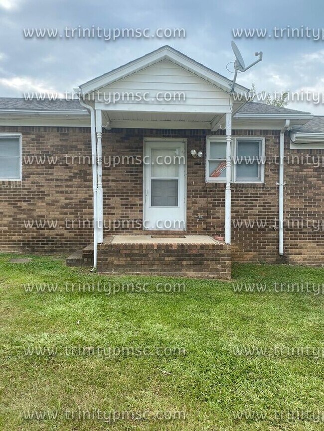 162 Old Pacolet Rd in Cowpens, SC - Building Photo - Building Photo