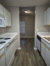 2092 S Sherwood Dr in Valdosta, GA - Building Photo - Building Photo