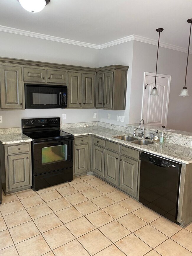 145 Foreman Dr in Athens, GA - Building Photo - Building Photo