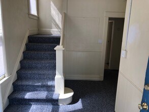 1607 W Main St in Peoria, IL - Building Photo - Building Photo