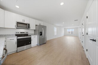 123 18th St Pl NW in Hickory, NC - Building Photo - Building Photo