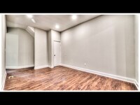 810 Brooks Ln photo'