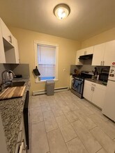 101 Calumet St, Unit 1 in Boston, MA - Foto de edificio - Building Photo