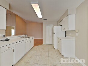 308 Sonoma Dr in Valrico, FL - Building Photo - Building Photo