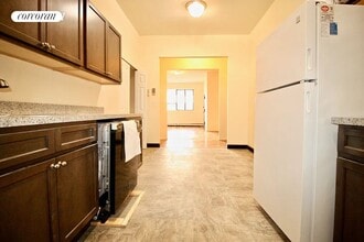 272 Willoughby Ave in Brooklyn, NY - Building Photo - Building Photo