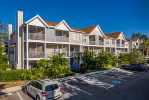 Central Park II in Sarasota, FL - Building Photo