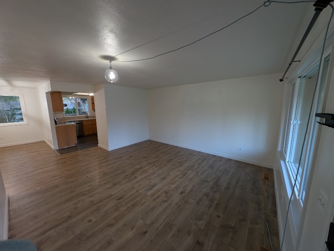 7216 122nd Ave SE in Newcastle, WA - Building Photo - Building Photo