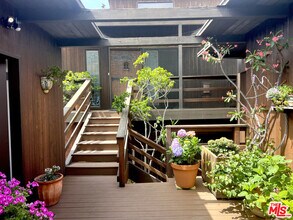 24508 Malibu Rd in Malibu, CA - Building Photo - Building Photo