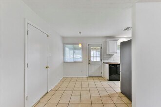 8402 Romney Rd in Austin, TX - Building Photo - Building Photo
