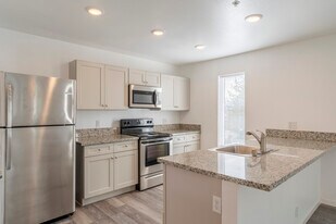 401 Linden St in Reno, NV - Building Photo