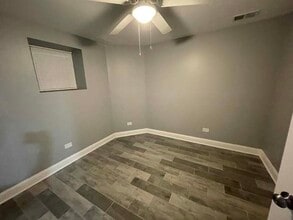 1611 S Trumbull Ave, Unit Garden Unit in Chicago, IL - Building Photo - Building Photo