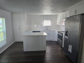 271 Texana St in Van Alstyne, TX - Building Photo - Building Photo