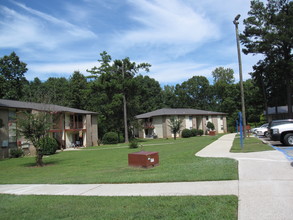 Woodcroft Apartments in Moody, AL - Foto de edificio - Building Photo