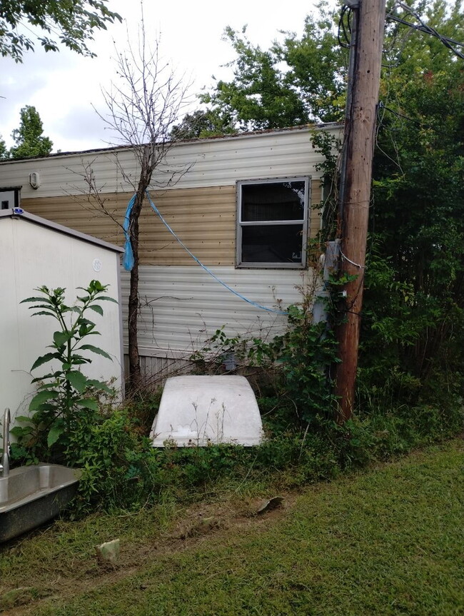 property at 3000 Poplar St