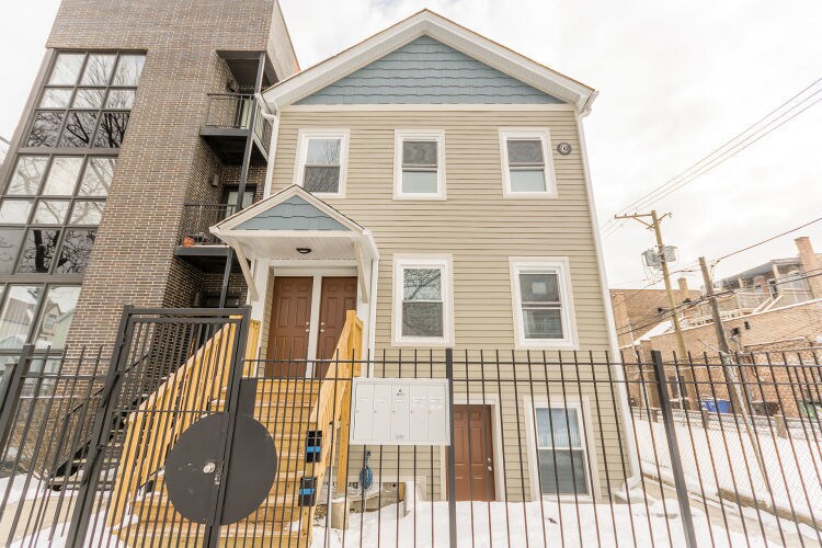 1617 N Fairfield Ave in Chicago, IL - Building Photo