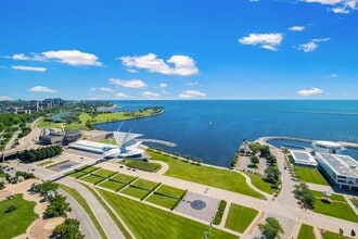 The Couture in Milwaukee, WI - Building Photo - Building Photo