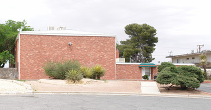 Grandale Apartments in El Paso, TX - Building Photo - Building Photo