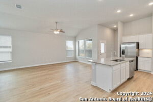 303 Nespral Dr in San Antonio, TX - Building Photo - Building Photo