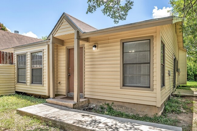 property at 1325 Bayou Dr