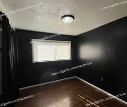 2452 Pierce St in Gary, IN - Foto de edificio - Building Photo