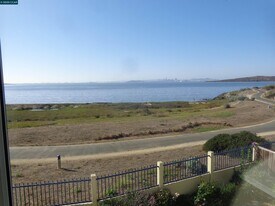 34 Shorewood Ct in Richmond, CA - Building Photo