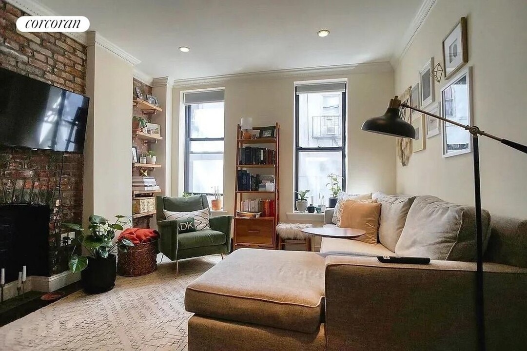 604 E 9th St in New York, NY - Foto de edificio