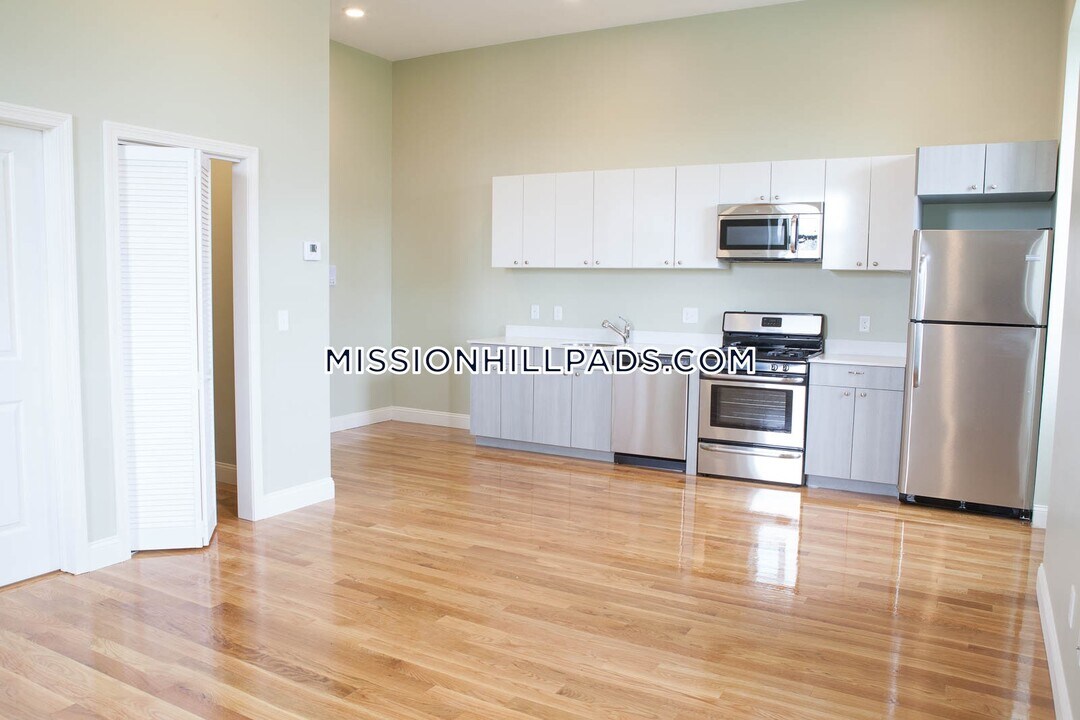 409 Dudley St in Boston, MA - Building Photo