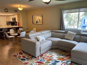 900 Harbour House Dr in Indian Rocks Beach, FL - Building Photo - Building Photo