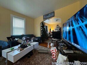 225 Parsons St in Boston, MA - Foto de edificio - Building Photo