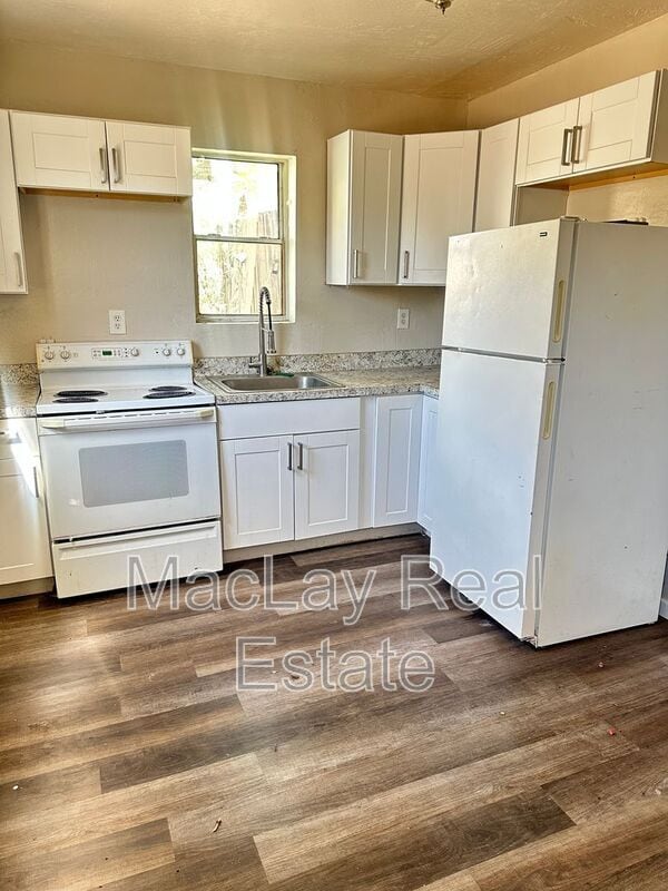 property at 2032 W Adams St