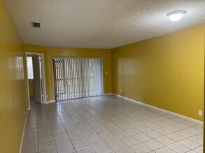 2541 NW 56th Ave in Lauderhill, FL - Building Photo - Building Photo