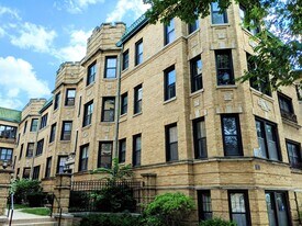 925 Forest Ave, Unit 29-2E in Evanston, IL - Building Photo