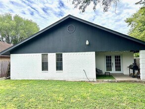 18 Chula Vista Dr in San Juan, TX - Building Photo - Building Photo