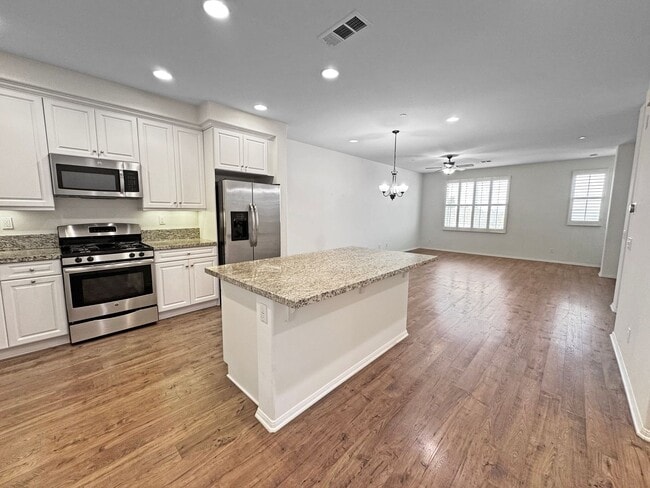 133 Aliso Ridge Loop in Mission Viejo, CA - Building Photo - Building Photo