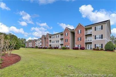 property at 625 Marshtree Ln