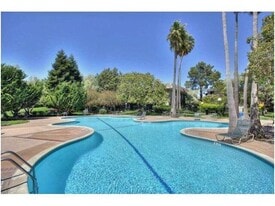 6227 Shelter Creek Ln in San Bruno, CA - Building Photo