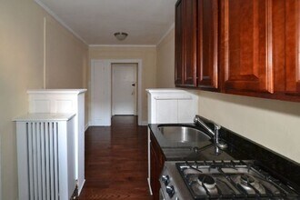 547 W Surf St in Chicago, IL - Building Photo - Building Photo