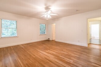 432 Collier Rd NW in Atlanta, GA - Building Photo - Building Photo