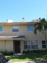 4269 Coral Springs Dr-Unit -5d in Coral Springs, FL - Building Photo - Building Photo