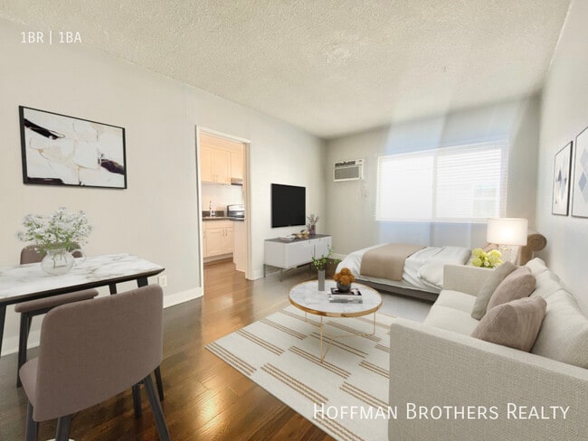 5555 Carlton Way, Unit 19 in Los Angeles, CA - Building Photo - Building Photo