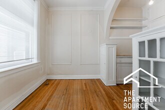 432 W Surf St in Chicago, IL - Building Photo - Building Photo