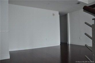 41 SE 5th St-Unit -1811 in Miami, FL - Building Photo - Building Photo