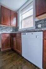 6420 N Newgard Ave-Unit -2W in Chicago, IL - Foto de edificio - Building Photo