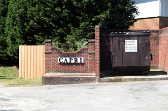 Capri Apartments in Columbia, SC - Building Photo - Building Photo