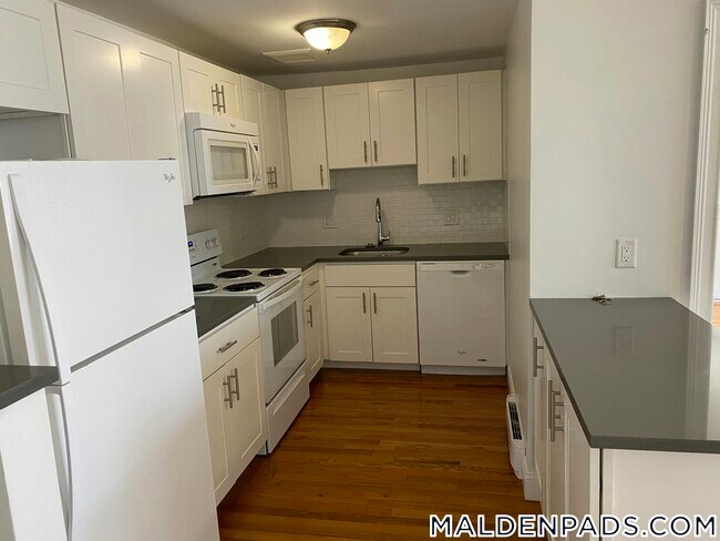 134 Summer St in Malden, MA - Building Photo - Building Photo